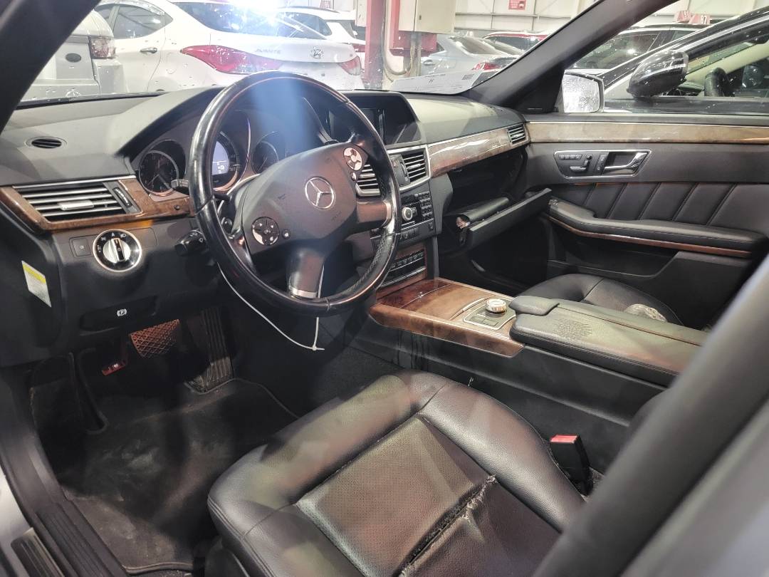 2011 MERCEDES BENZ E 350 — 225549 Miles — Lot 0BA458985 — Souq - Marhaba Auctions Used Cars - Image 9