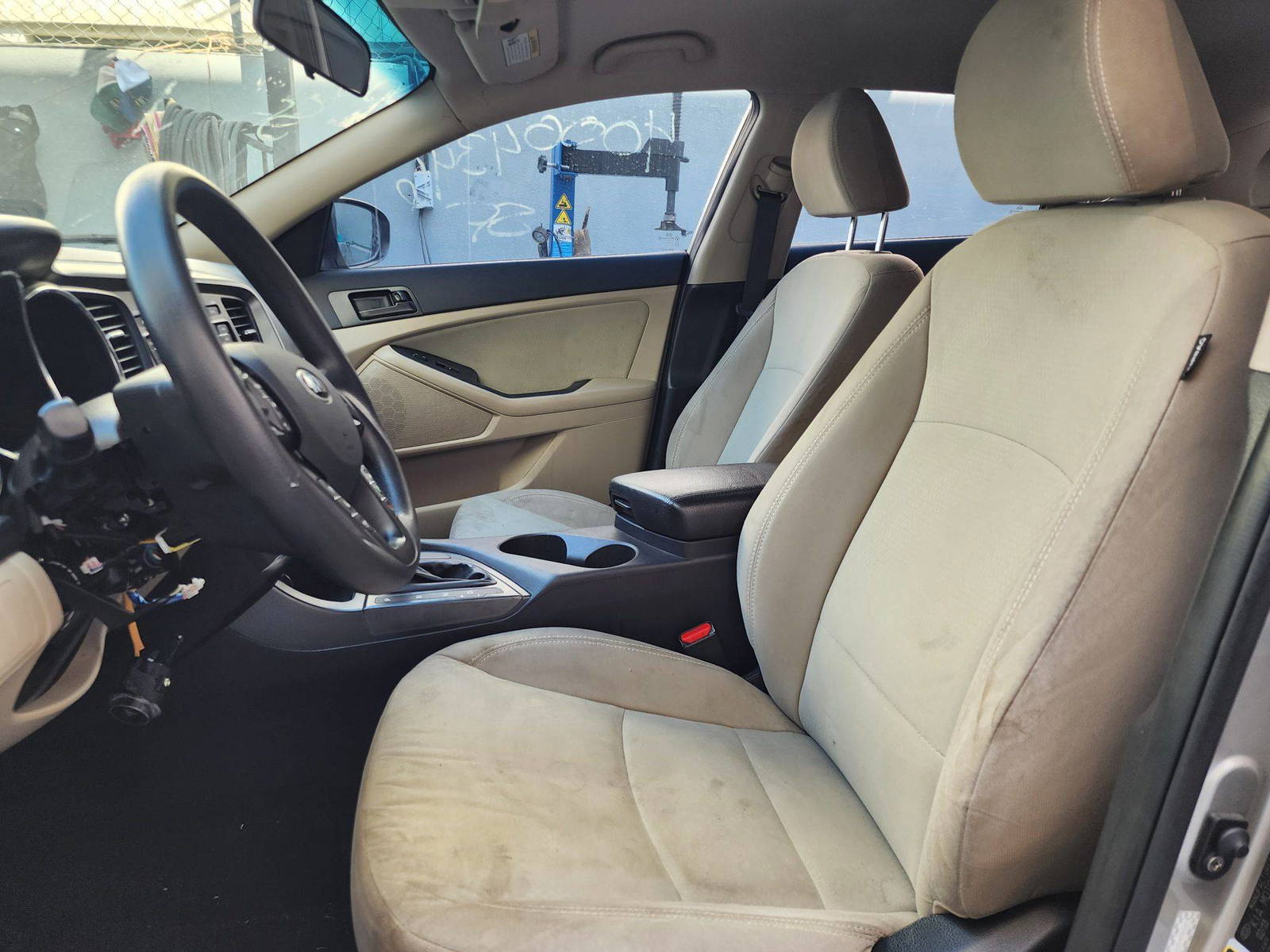2013 KIA OPTIMA — 209839 Miles — Lot 78D5392298 — Al Quoz - Marhaba Auctions Used Cars - Image 9