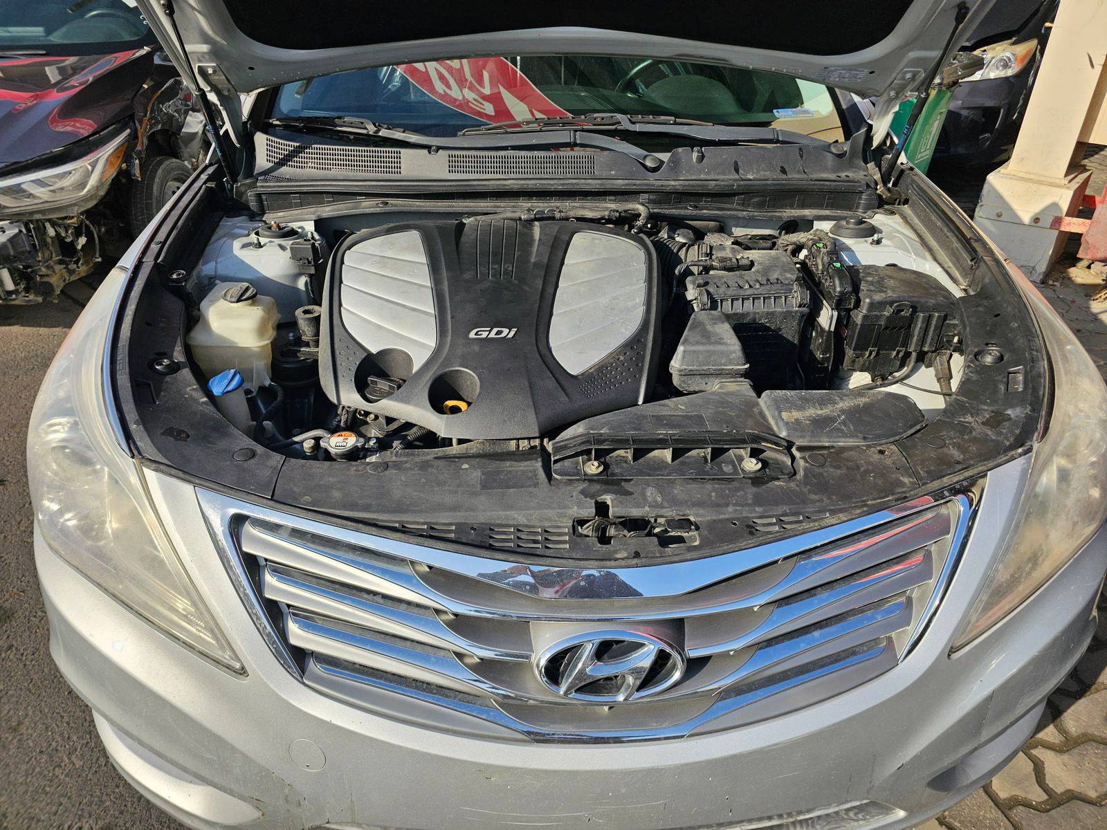 2014 HYUNDAI AZERA — 161526 KM — Lot EA396426 — Souq - Marhaba Auctions Used Cars - Image 11