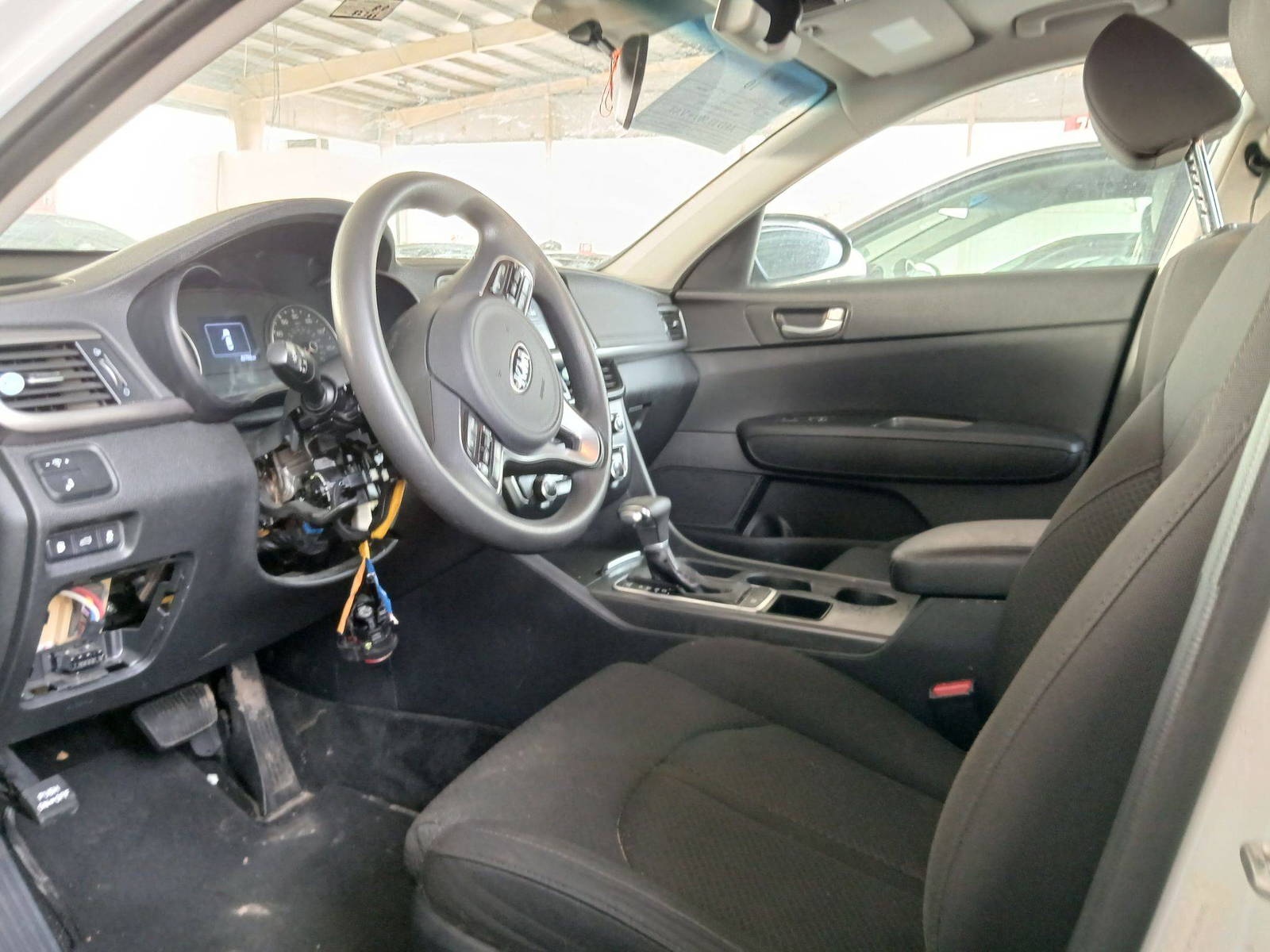 2018 KIA OPTIMA — 82767 Miles — Lot 86709964 — Souq - Marhaba Auctions Used Cars - Image 8