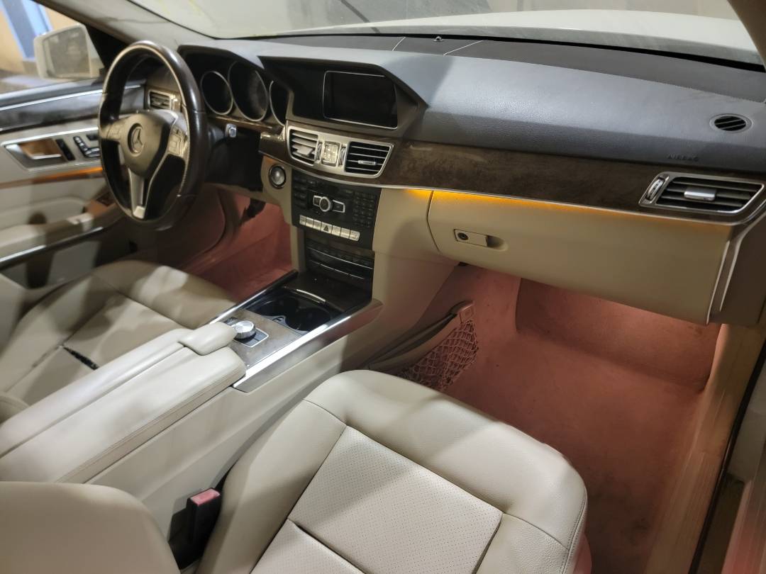 2014 MERCEDES BENZ E 350 — 175784 Miles — Lot 68585543 - Marhaba Auctions Used Cars - Image 9
