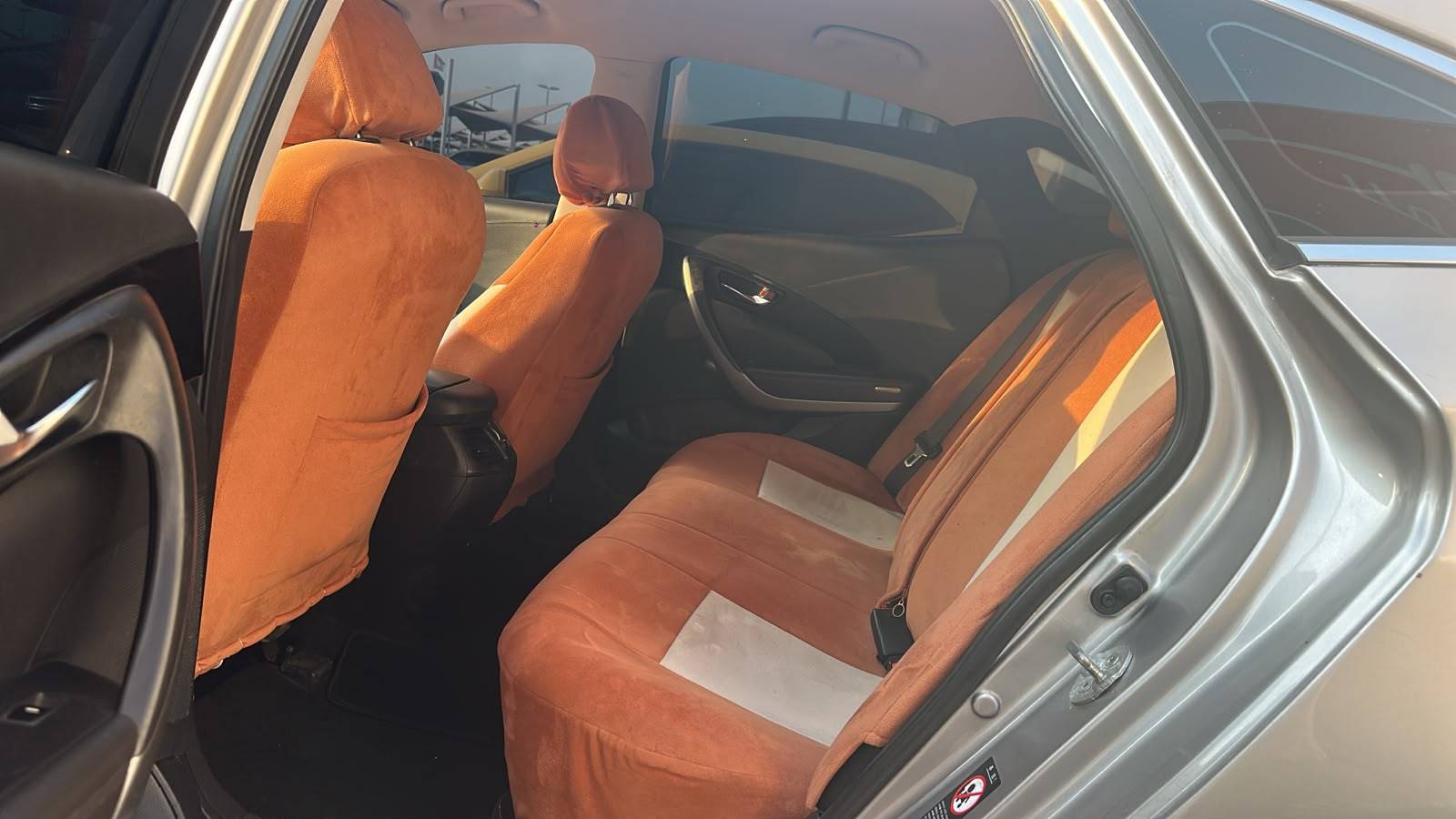 2012 HYUNDAI GRANDEUR — 238845 KM — Lot CA200644 — Souq - Marhaba Auctions Used Cars - Image 7