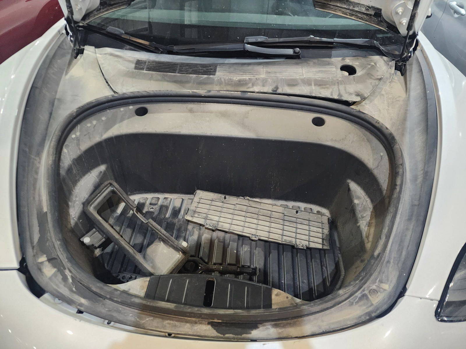 TESLA MODEL 3 2023 - Marhaba Auction Used Cars - Image 7