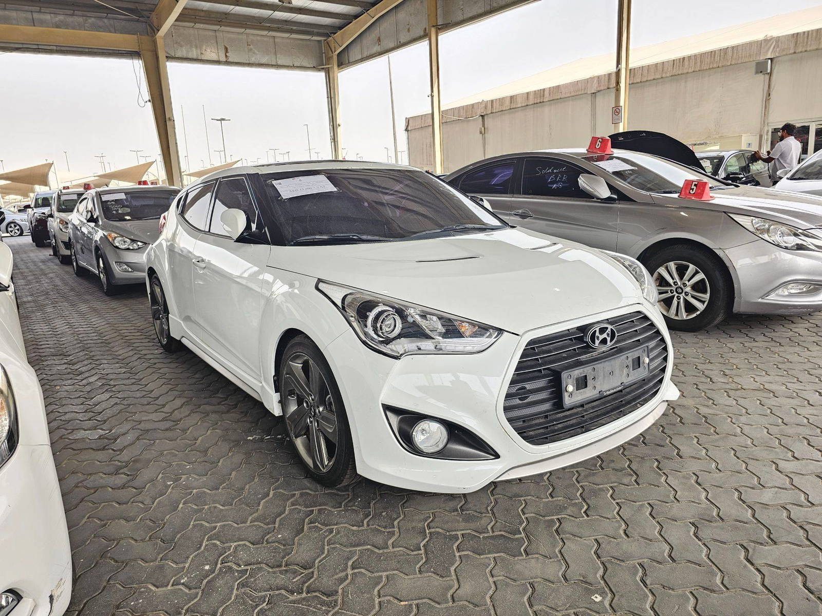 2013 HYUNDAI VELOSTER — 183079 KM — Lot 099116 — Main - Marhaba Auctions Used Cars - Image 3
