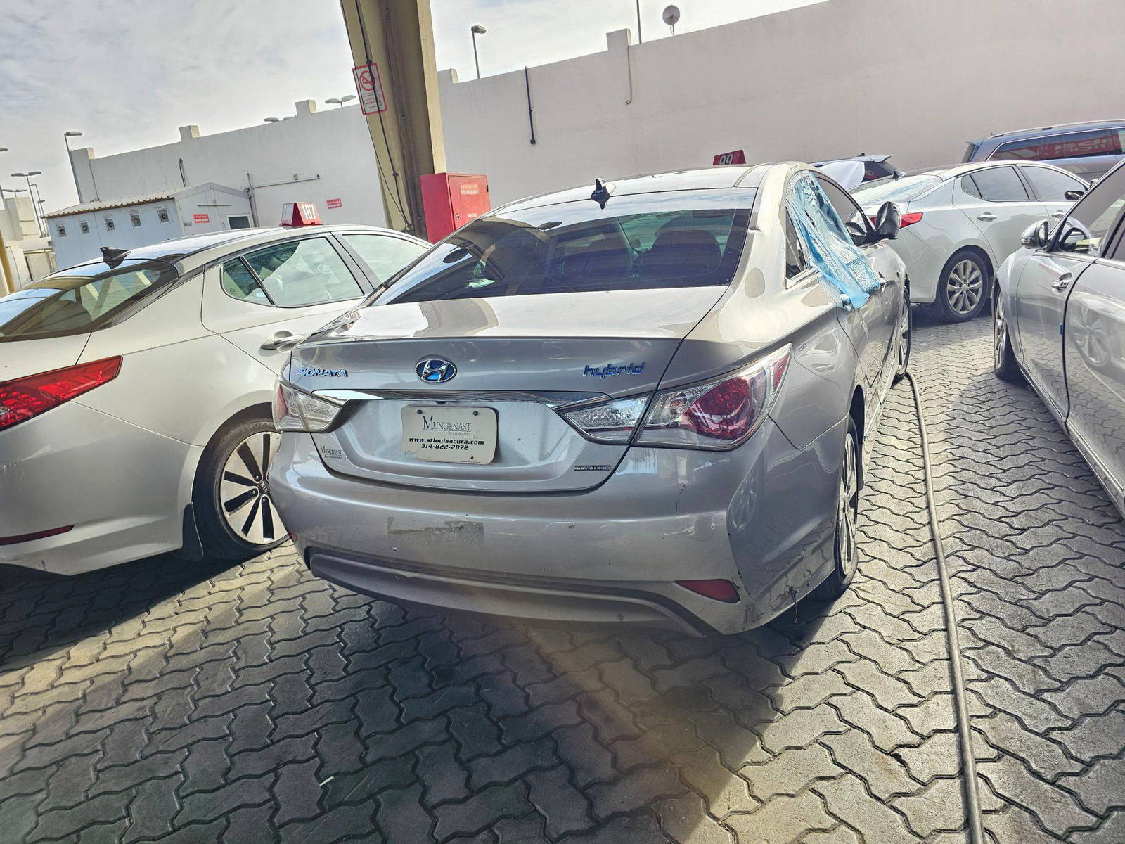 2013 HYUNDAI SONATA — 180391 Miles — Lot A050696 — Souq - Marhaba Auctions Used Cars - Image 4