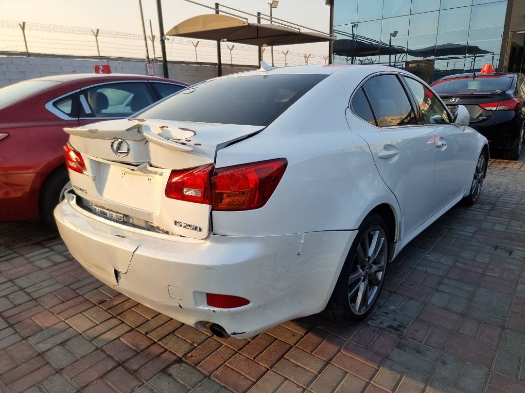 2008 LEXUS IS 250 — 240889 Miles — Lot 125487 — Souq - Marhaba Auctions Used Cars - Image 4