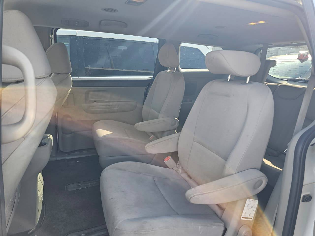 2015 KIA SEDONA — 166678 Miles — Lot 77300115 — Main - Marhaba Auctions Used Cars - Image 7