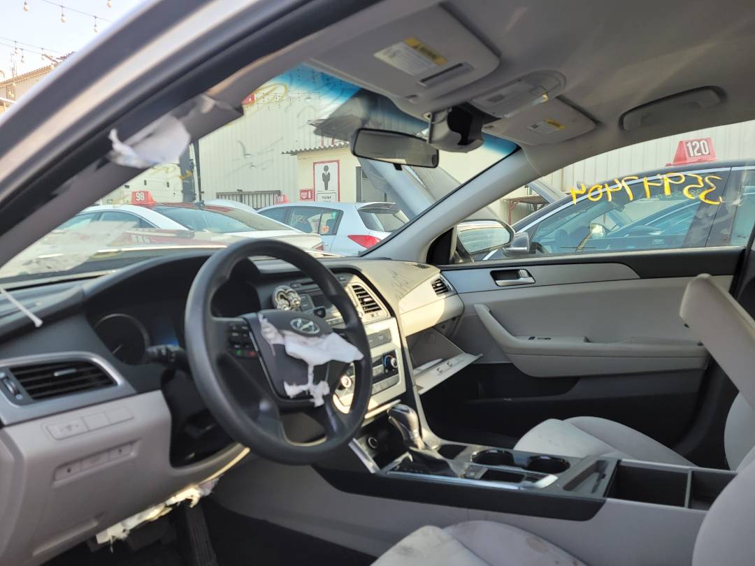 2017 HYUNDAI SONATA — 117675 Miles — Lot HH441592 — Main - Marhaba Auctions Used Cars - Image 6