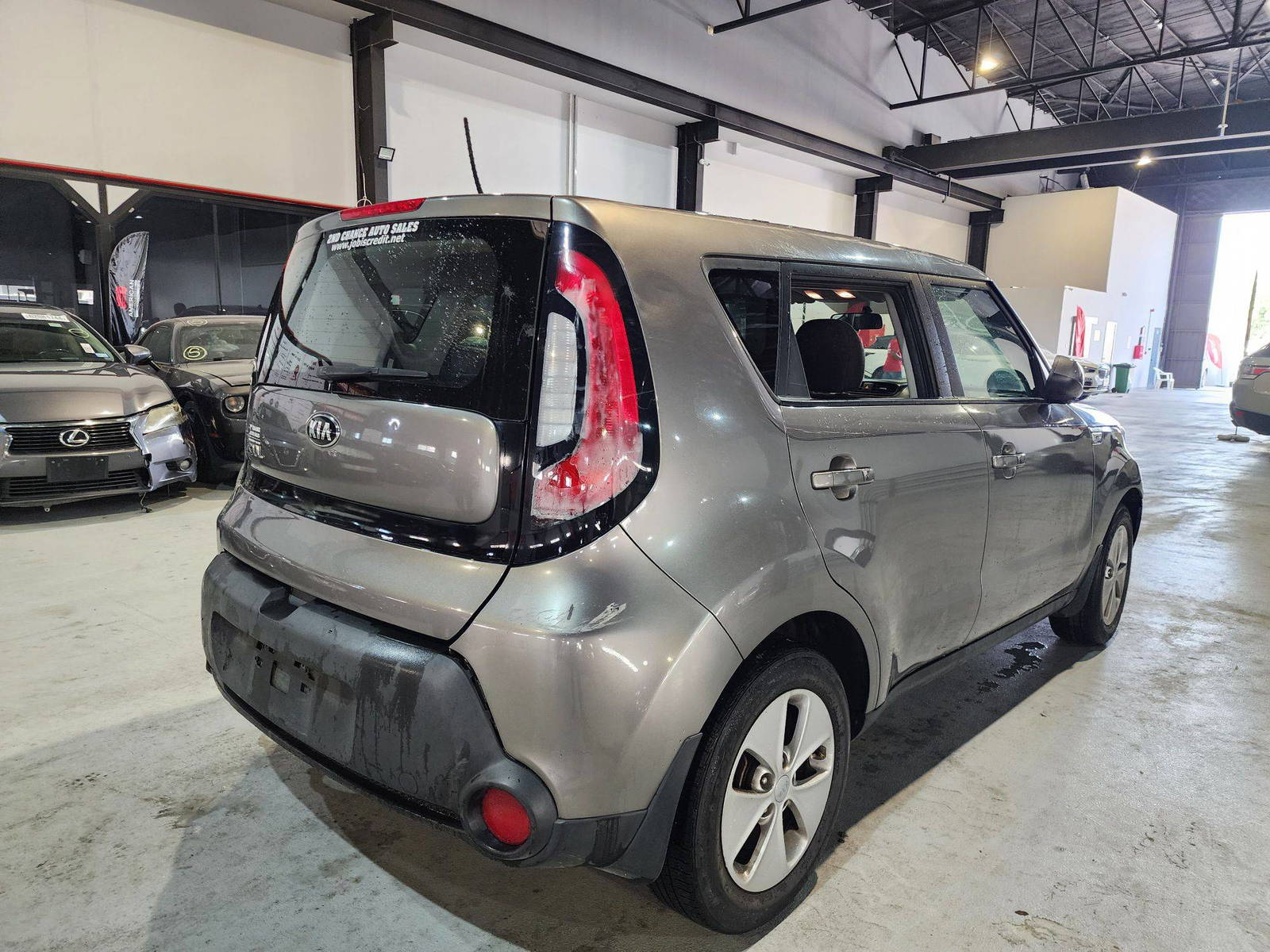 2016 KIA SOUL — 180022 Miles — Lot 58635364 — Souq - Marhaba Auctions Used Cars - Image 5