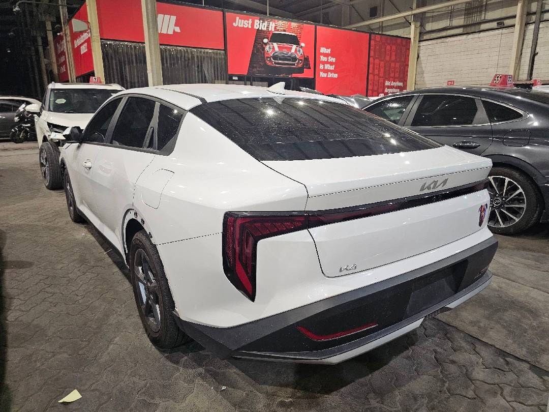 KIA K4