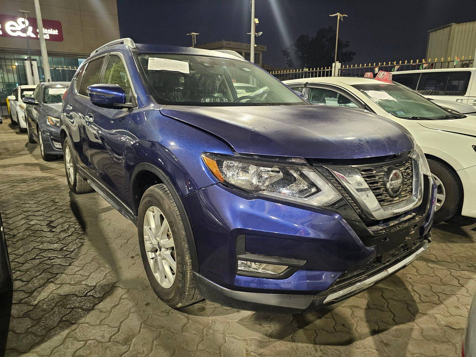 2020 NISSAN ROGUE — 192175 Miles — Lot W009440 — Souq - Marhaba Auctions Used Cars - Image 5