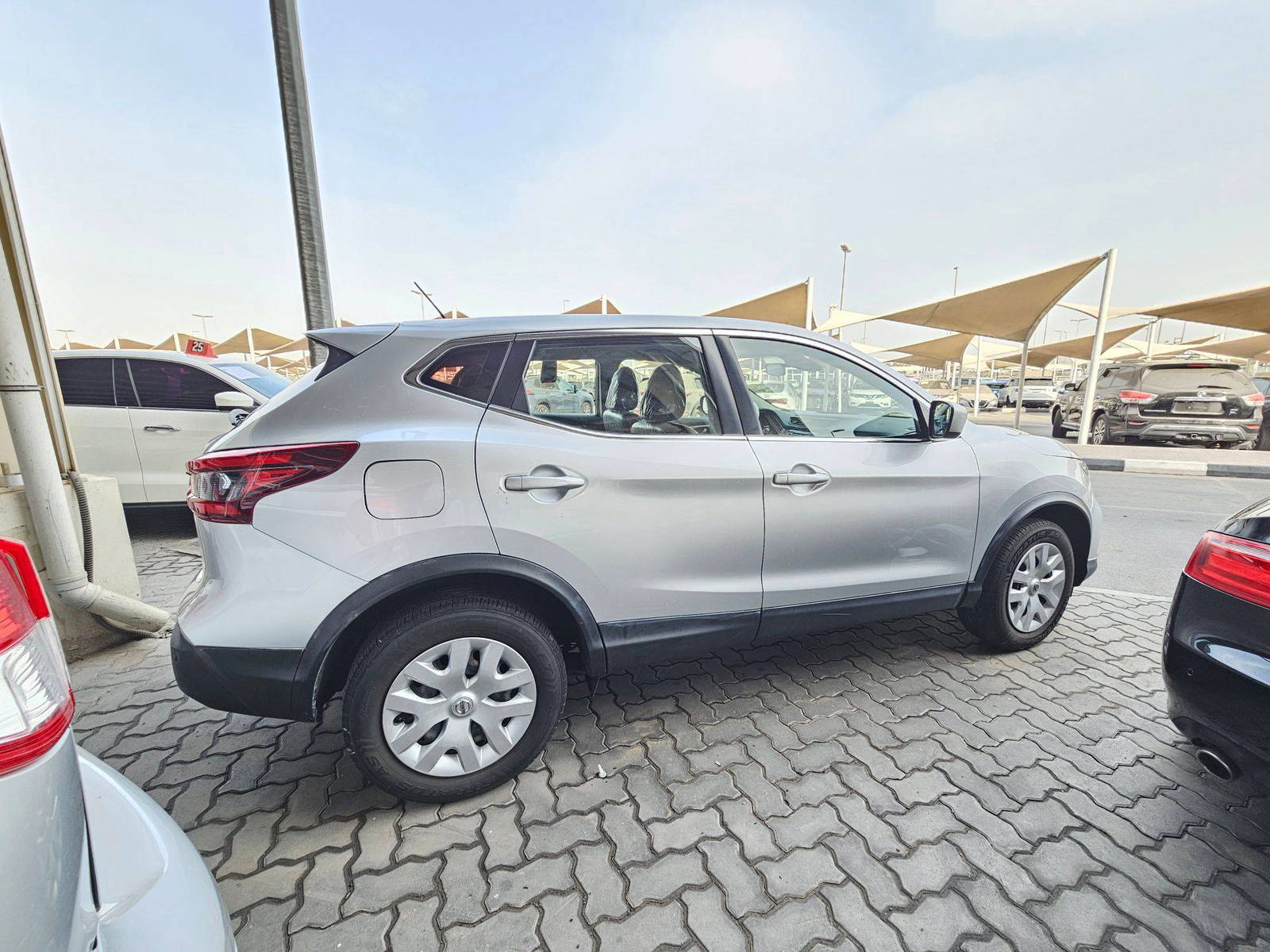 2020 NISSAN ROGUE — 61597 Miles — Lot 0LW650107 — Souq - Marhaba Auctions Used Cars - Image 3