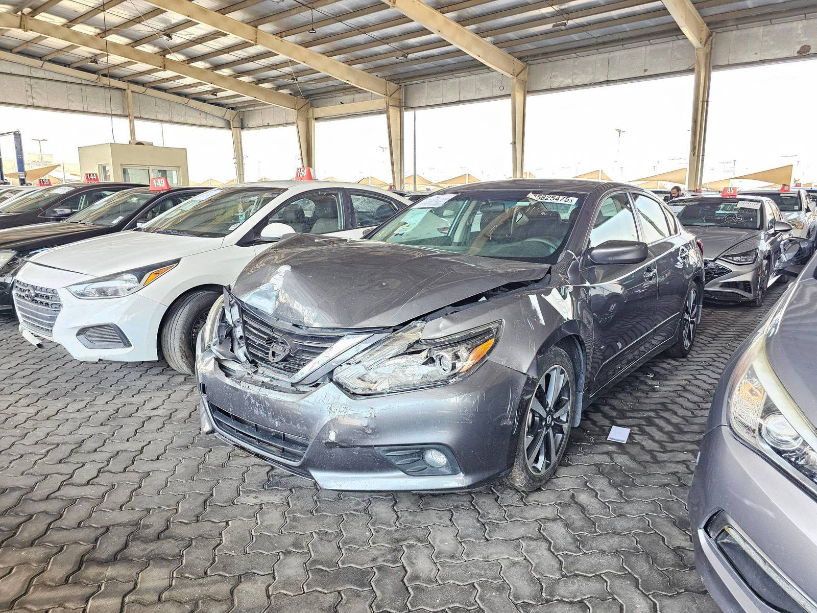2017 NISSAN ALTIMA — 116022 Miles — Lot 3HC161192 — Souq - Marhaba Auctions Used Cars - Image 5