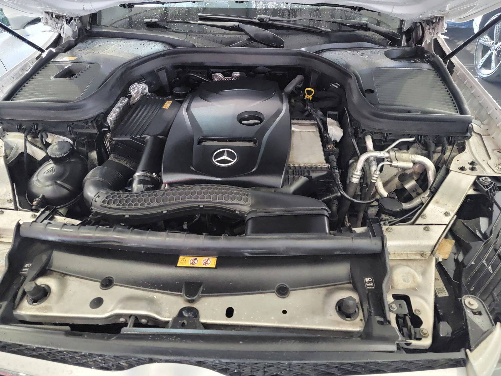 MERCEDES BENZ GLC-300 2016 - Marhaba Auction Used Cars - Image 11