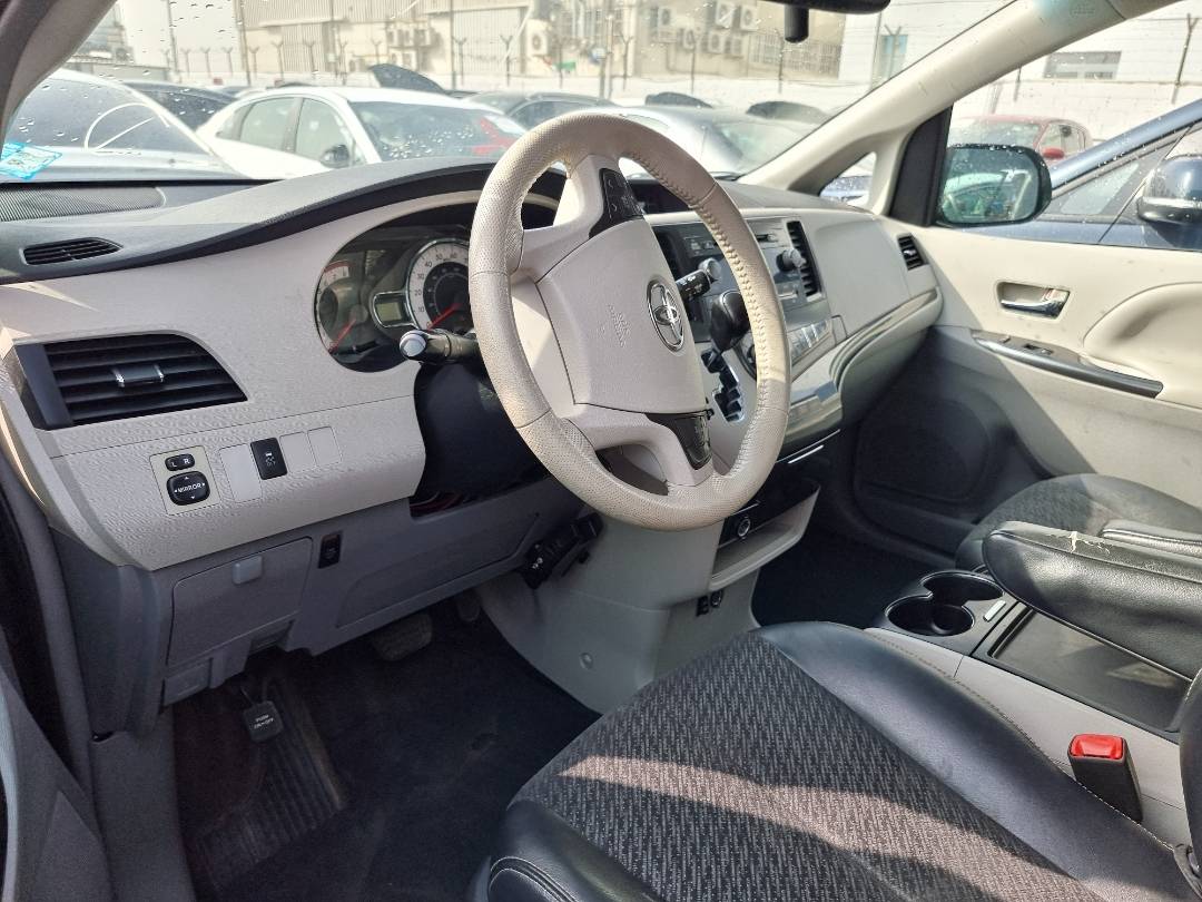2012 TOYOTA SIENNA — 191365 Miles — Lot 125487 — Ind. 12 - Marhaba Auctions Used Cars - Image 6