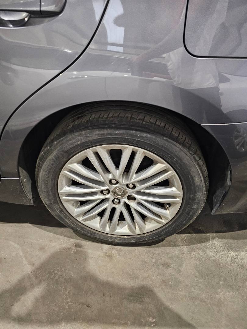 2013 LEXUS ES 350 — 206645 Miles — Lot 2022248 — Main - Marhaba Auctions Used Cars - Image 6