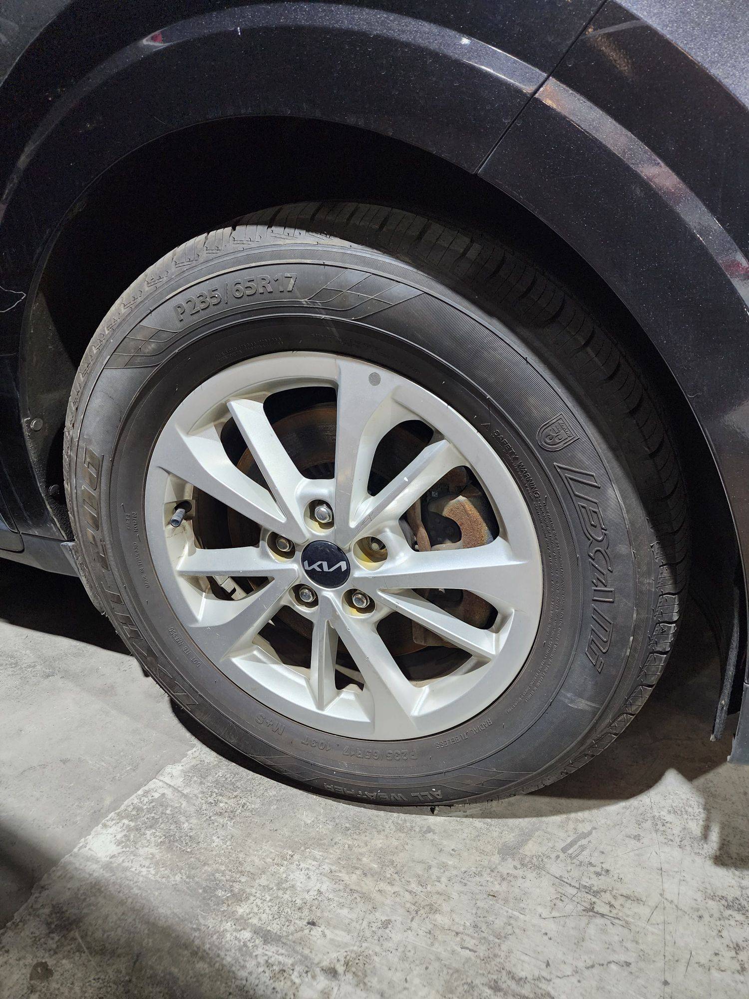 KIA CARNIVAL LX 2023 - Marhaba Auction Used Cars - Image 13