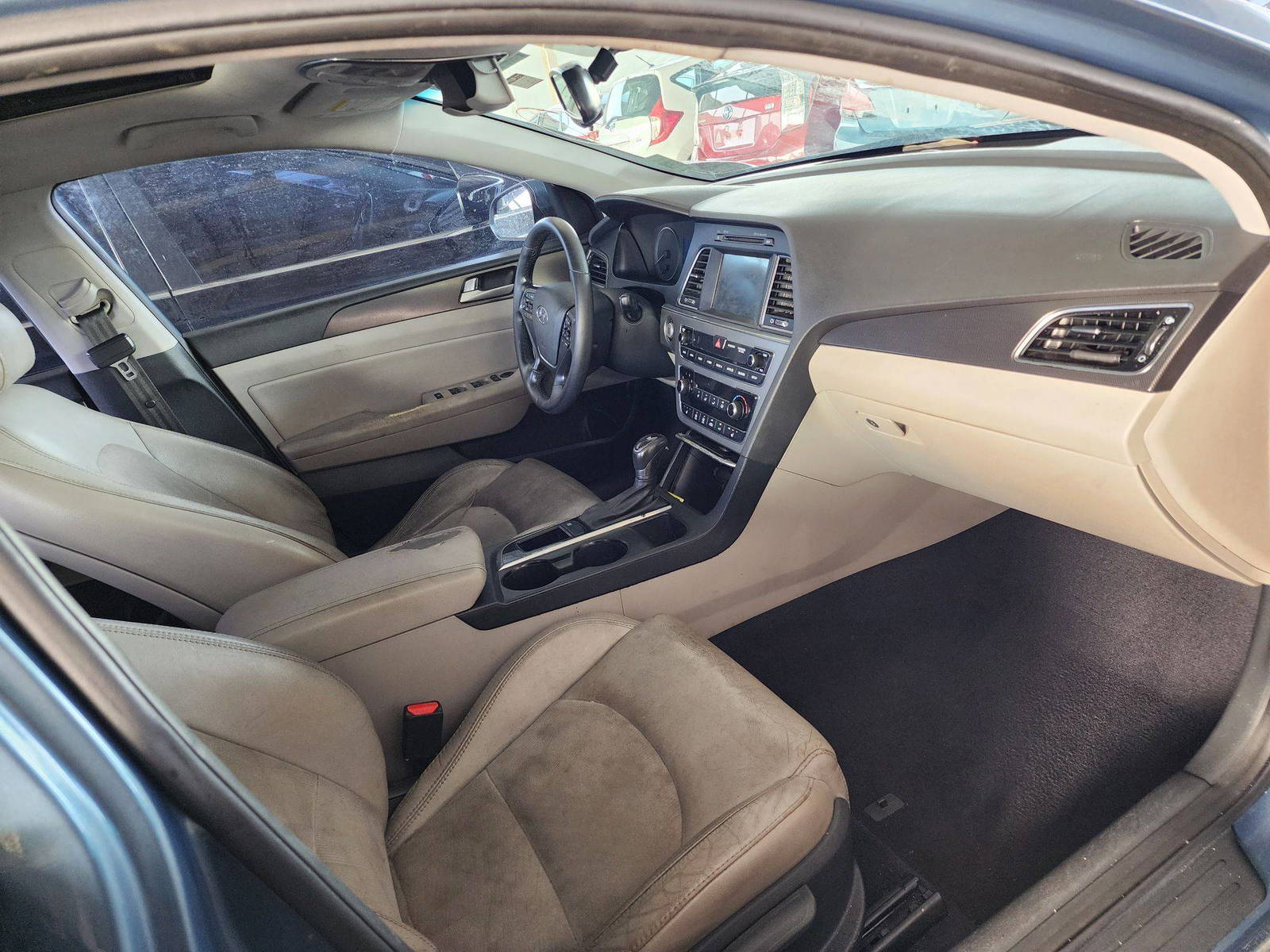 2016 HYUNDAI SONATA — 146908 Miles — Lot 49927214 — Souq - Marhaba Auctions Used Cars - Image 5