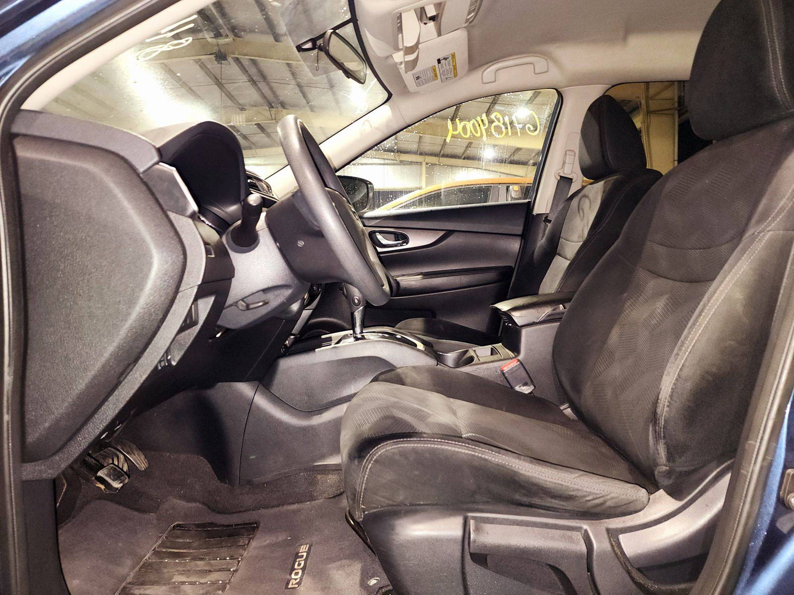 2014 NISSAN ROGUE — 157305 Miles — Lot EC814500 — Souq - Marhaba Auctions Used Cars - Image 8