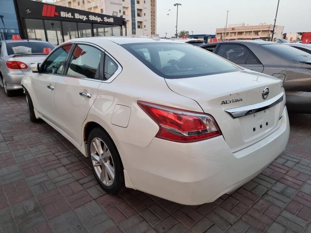 2013 NISSAN ALTIMA — 186660 Miles — Lot 125487 — Ind. 12 - Marhaba Auctions Used Cars - Image 4