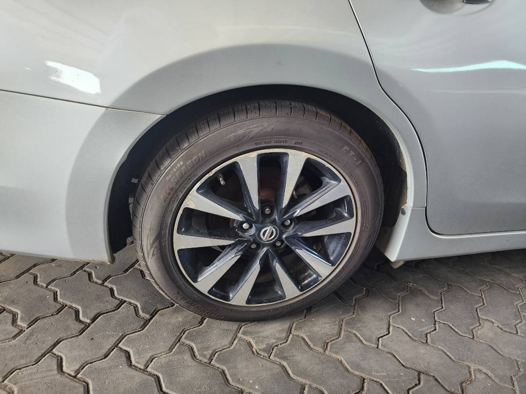 2018 NISSAN ALTIMA — 181902 Miles — Lot 37049494 - Marhaba Auctions Used Cars - Image 10