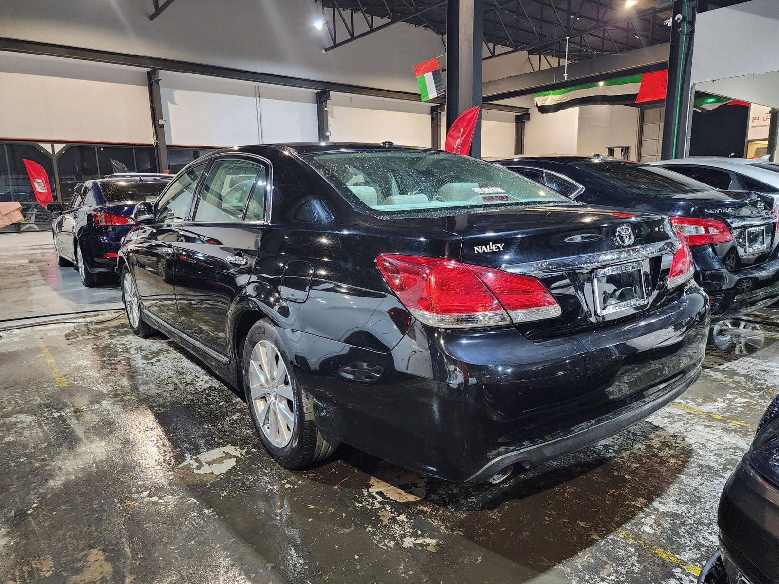 2011 TOYOTA AVALON — 253763 Miles — Lot 404044 — Al Quoz - Marhaba Auctions Used Cars - Image 3
