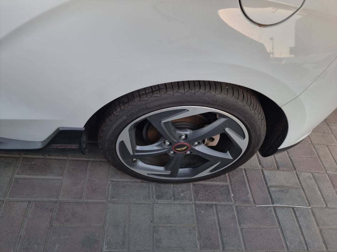 HYUNDAI VELOSTER 2019 - Marhaba Auction Used Cars - Image 7
