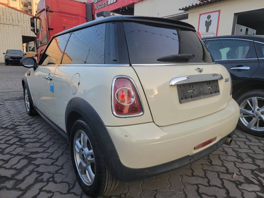 2013 MINI COOPER — 143944 KM — Lot DT612485 — Main - Marhaba Auctions Used Cars - Image 4