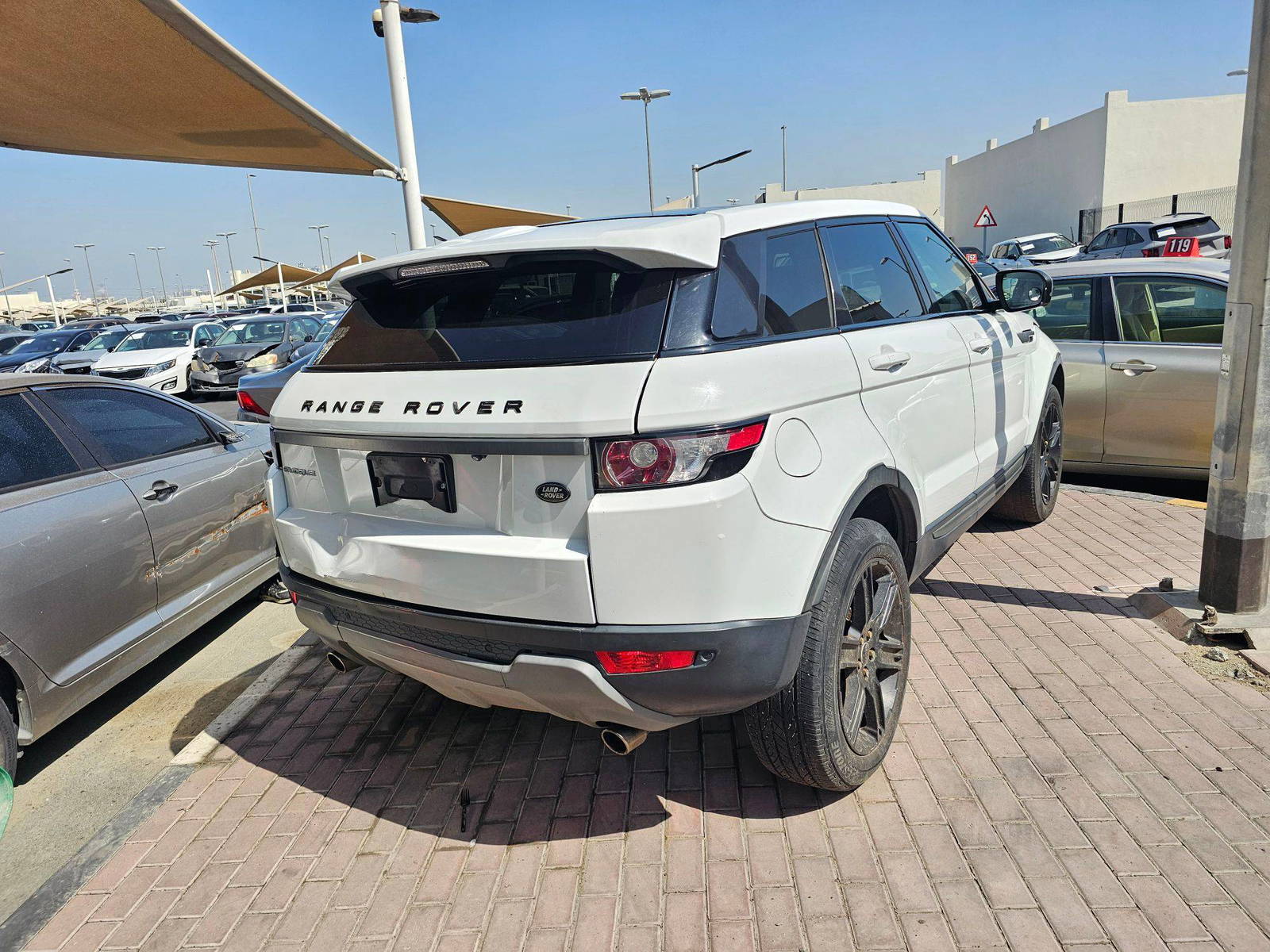 LAND ROVER RANGE ROVER EVOQUE PURE 2012 - Marhaba Auction Used Cars - Image 3