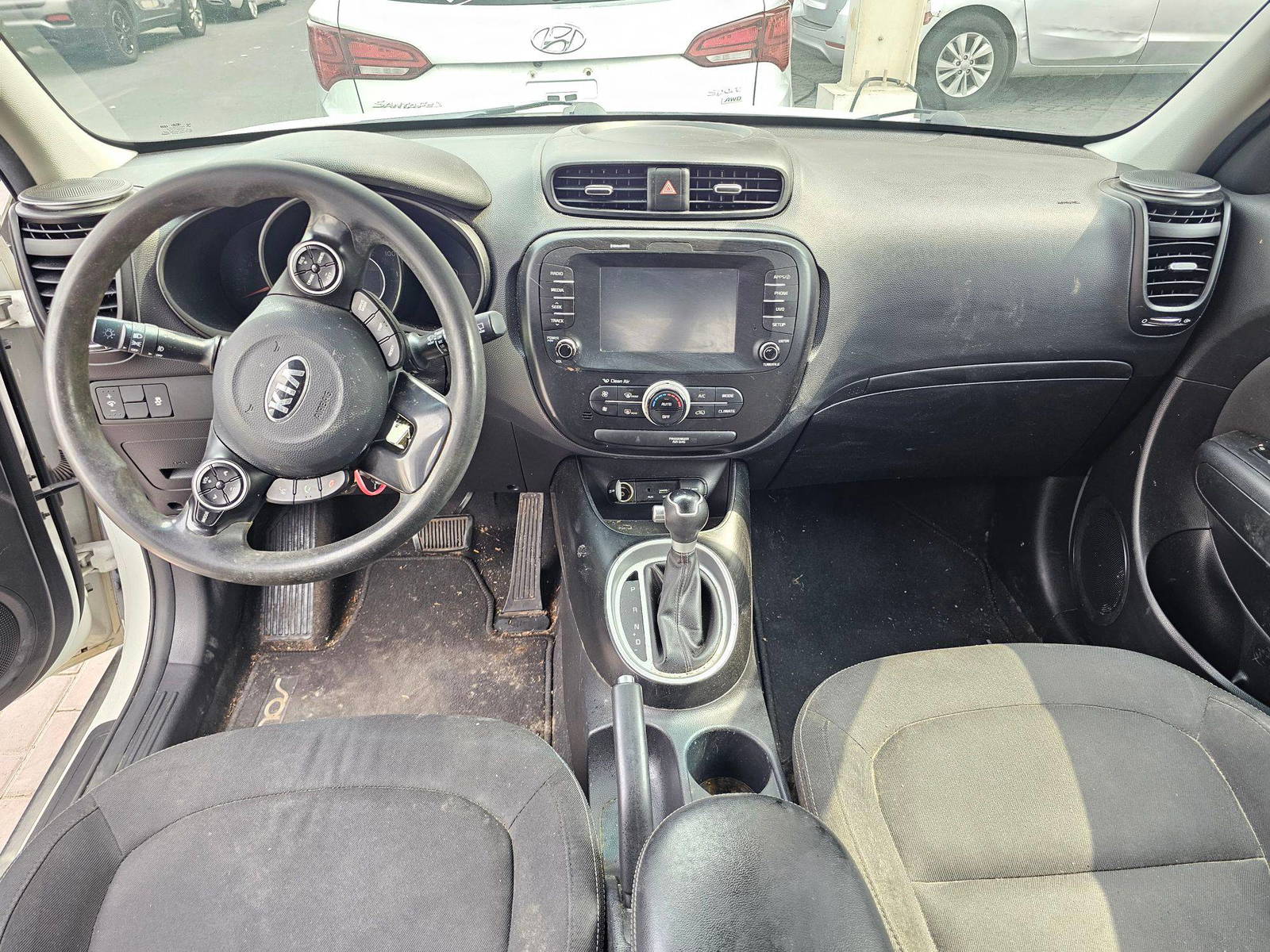 2018 KIA SOUL — 125825 Miles — Lot XJ7897977 — Souq - Marhaba Auctions Used Cars - Image 7