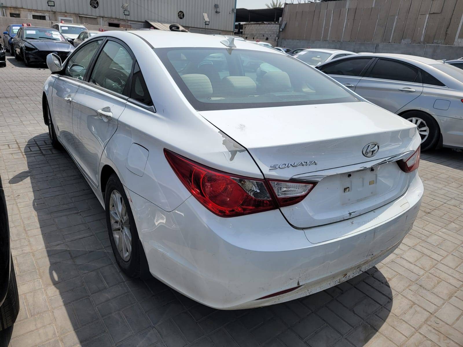 2013 HYUNDAI SONATA — 167733 Miles — Lot H731360 — Main - Marhaba Auctions Used Cars - Image 6
