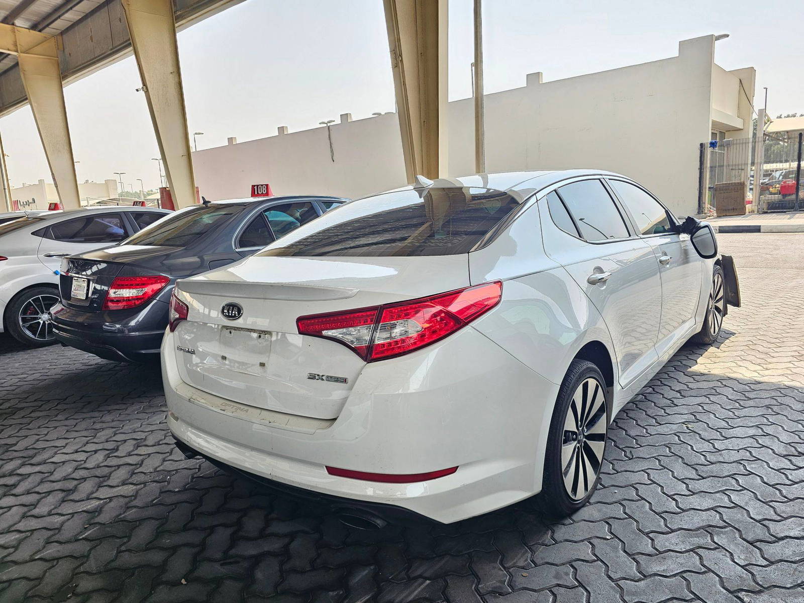 2012 KIA OPTIMA — 180153 Miles — Lot 42531924 — Souq - Marhaba Auctions Used Cars - Image 4