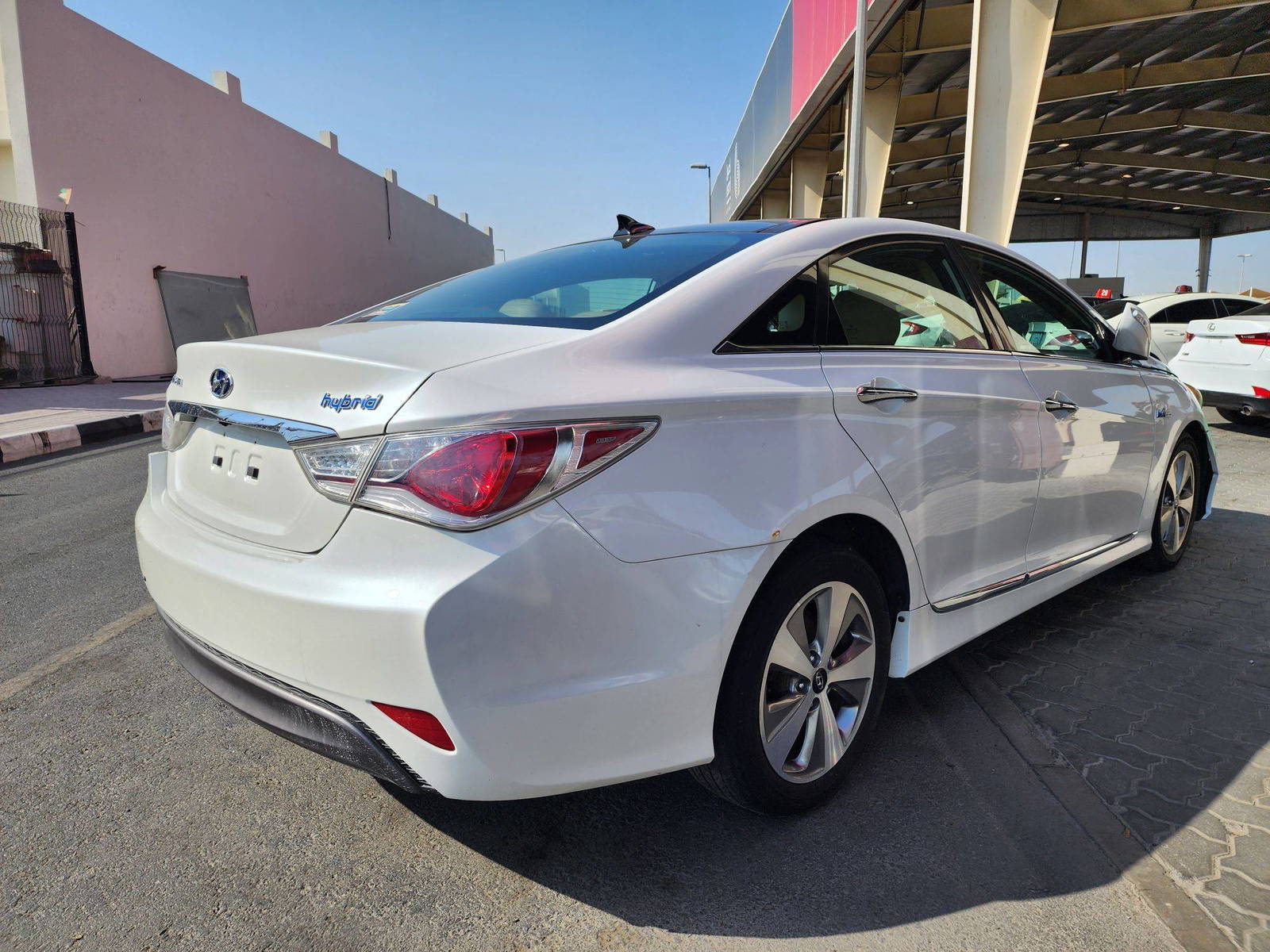 2012 HYUNDAI SONATA — 236811 Miles — Lot 125487 — Souq - Marhaba Auctions Used Cars - Image 4
