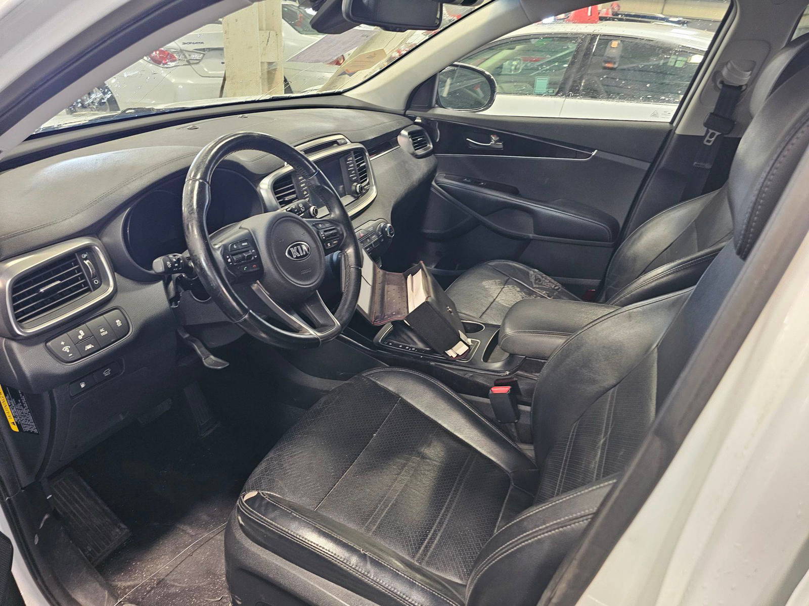 KIA SORENTO 2017 - Marhaba Auction Used Cars - Image 8