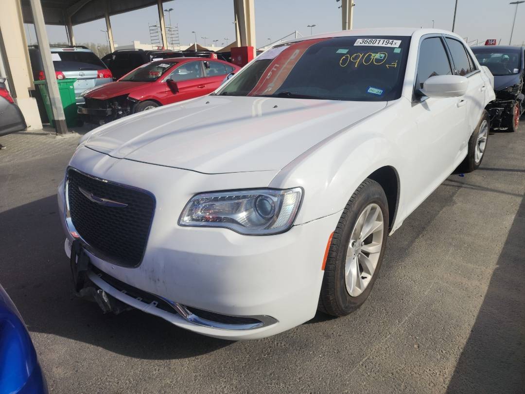 2018 CHRYSLER 300 — 93352 Miles — Lot 36801194 - Marhaba Auctions Used Cars - Image 10