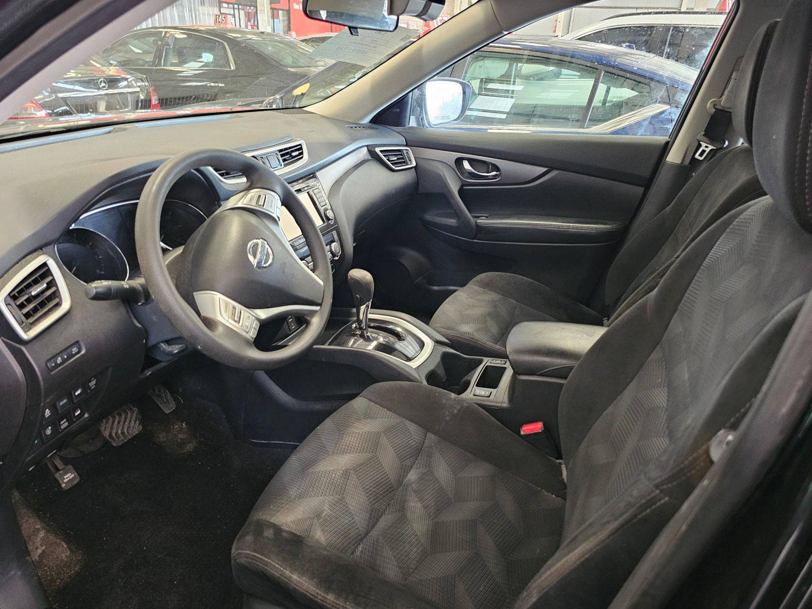 NISSAN ROGUE 2016 - Marhaba Auction Used Cars - Image 8