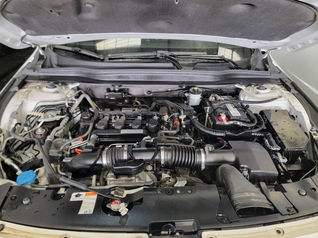 2018 HONDA ACCORD — 83223 Miles — Lot 35JA211763 — Main - Marhaba Auctions Used Cars - Image 11