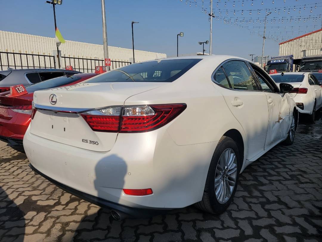 2014 LEXUS ES 350 — 73786 Miles — Lot 089834 — Main - Marhaba Auctions Used Cars - Image 3