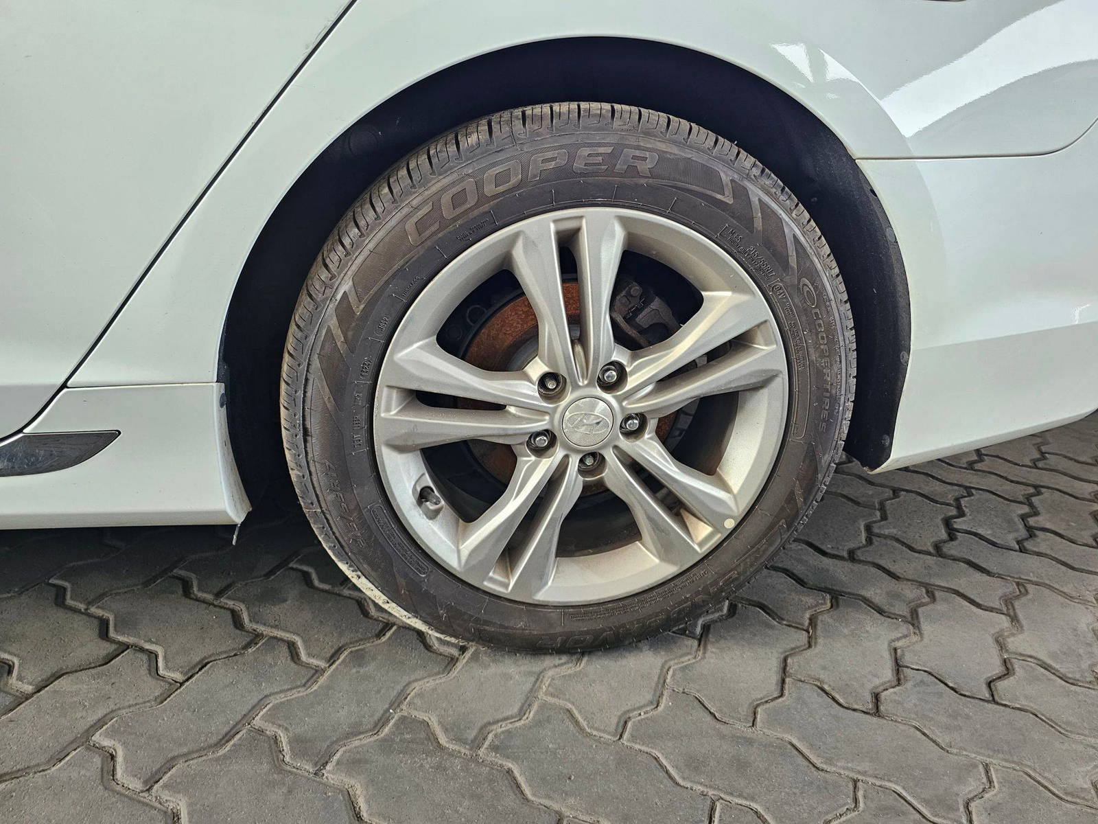 2018 HYUNDAI SONATA — 68730 Miles — Lot F6JH699615 — Souq - Marhaba Auctions Used Cars - Image 11