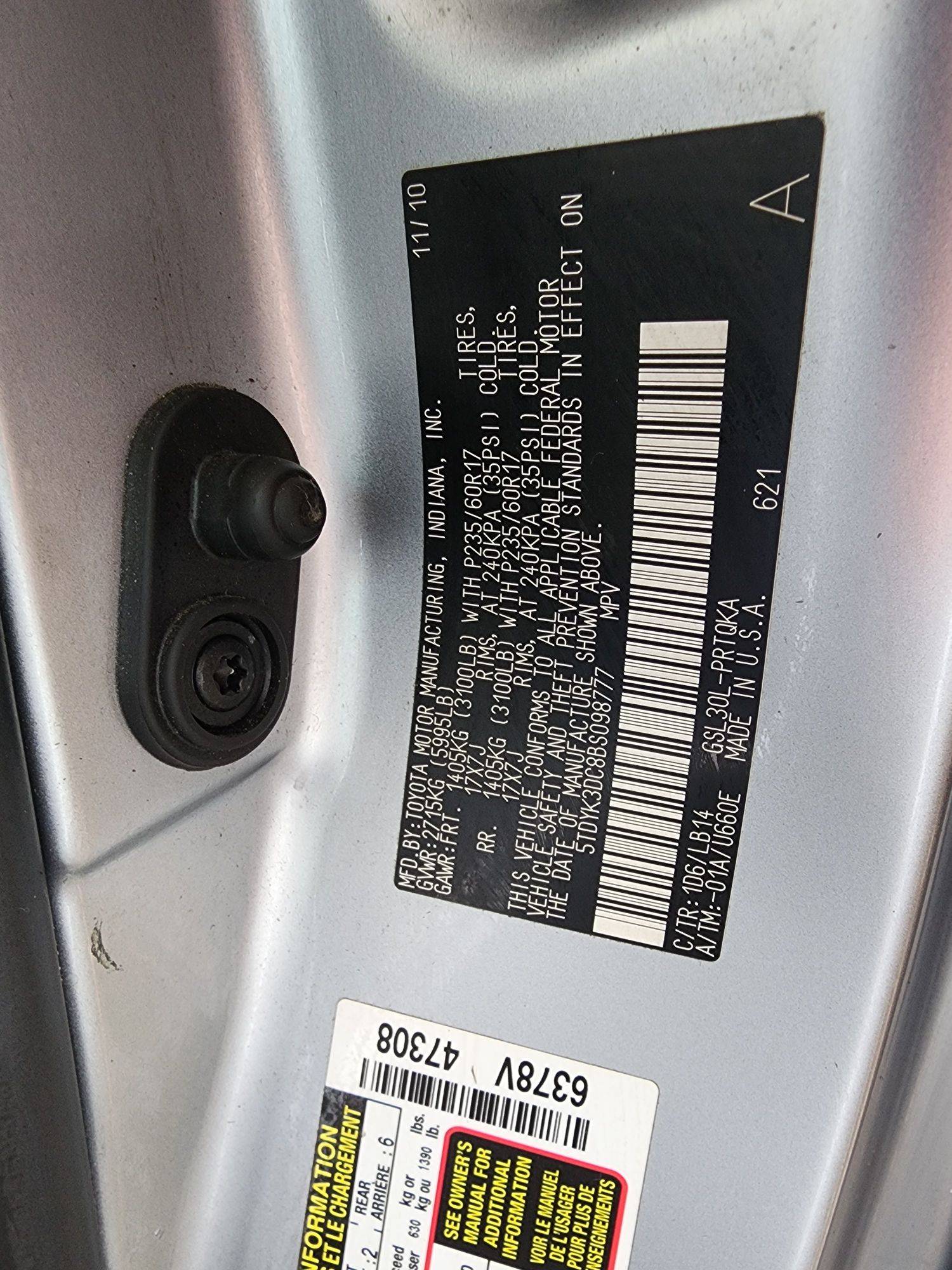 2011 TOYOTA SIENNA — 180135 Miles — Lot 98777 — Souq - Marhaba Auctions Used Cars - Image 13