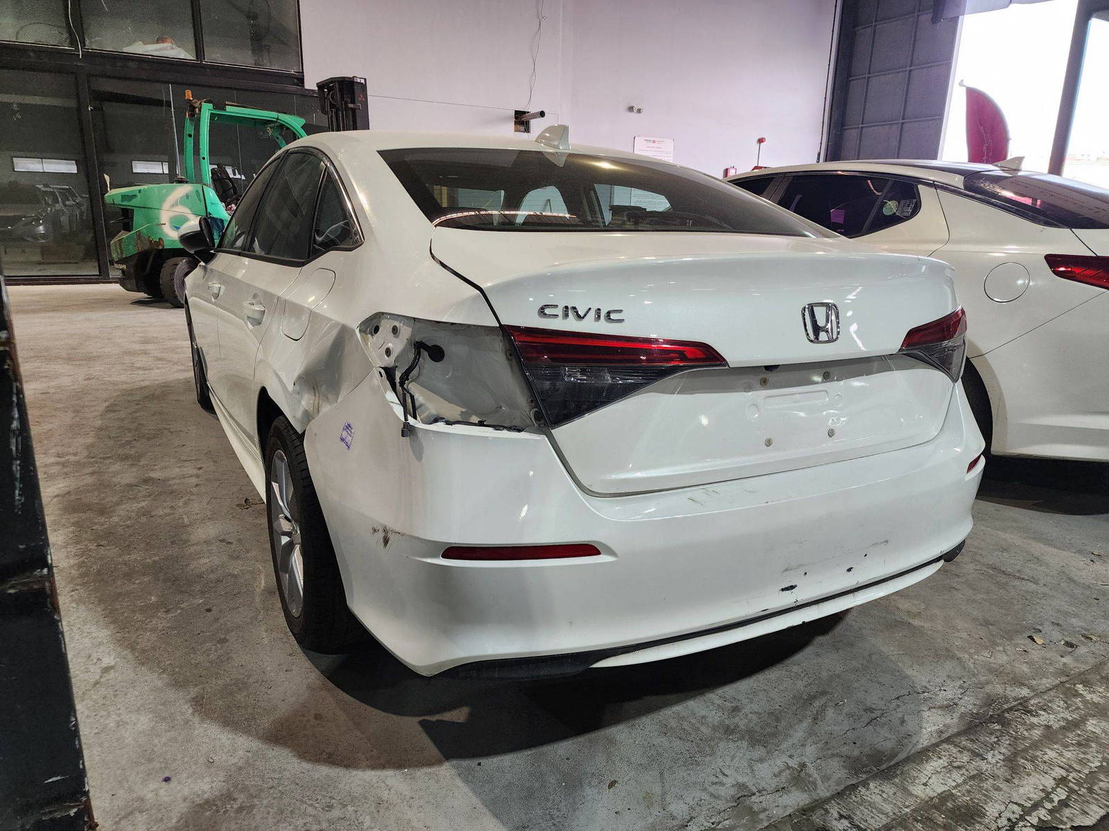 2022 HONDA CIVIC — 106557 KM — Lot 85203244 — Main - Marhaba Auctions Used Cars - Image 6