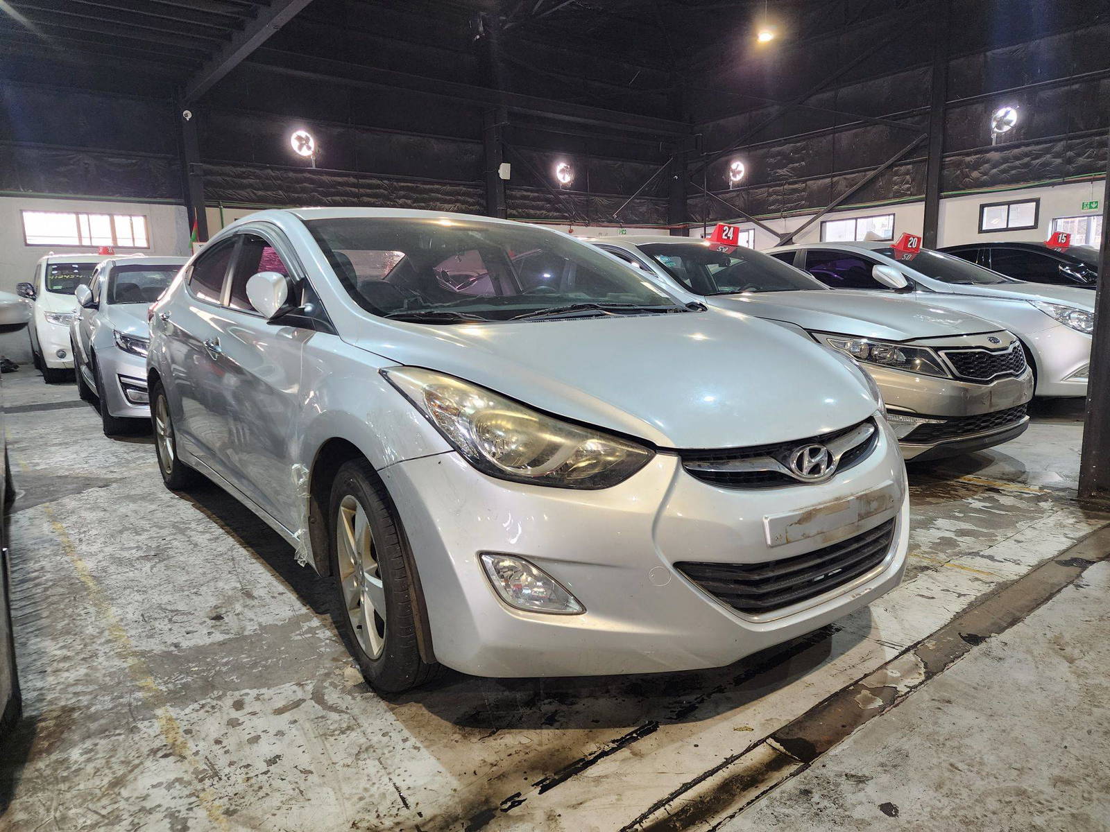 2014 HYUNDAI AVANTE — 257545 KM — Lot 929187 — Main - Marhaba Auctions Used Cars - Image 6