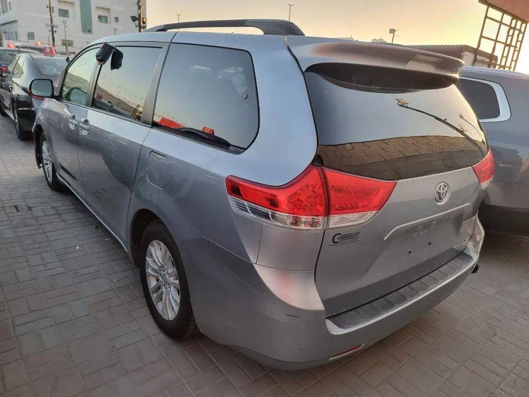 TOYOTA SIENNA 2011 - Marhaba Auction Used Cars - Image 3