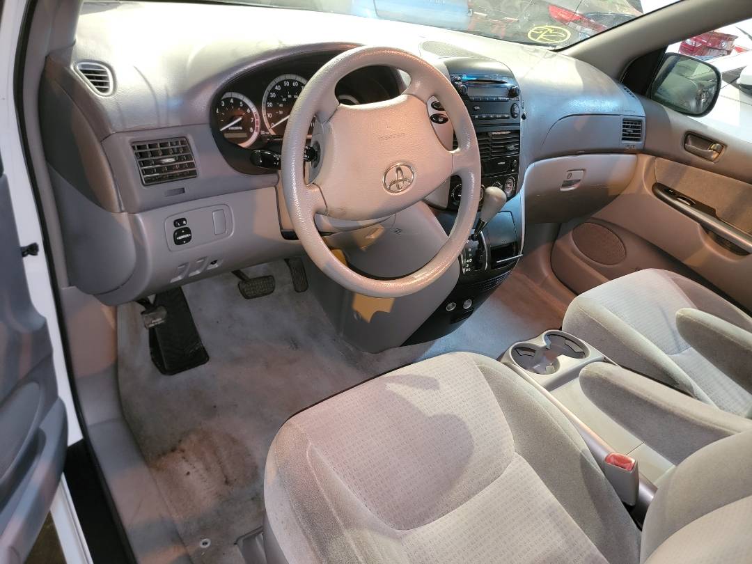 2007 TOYOTA SIENNA — 140898 Miles — Lot 68372883 - Marhaba Auctions Used Cars - Image 7