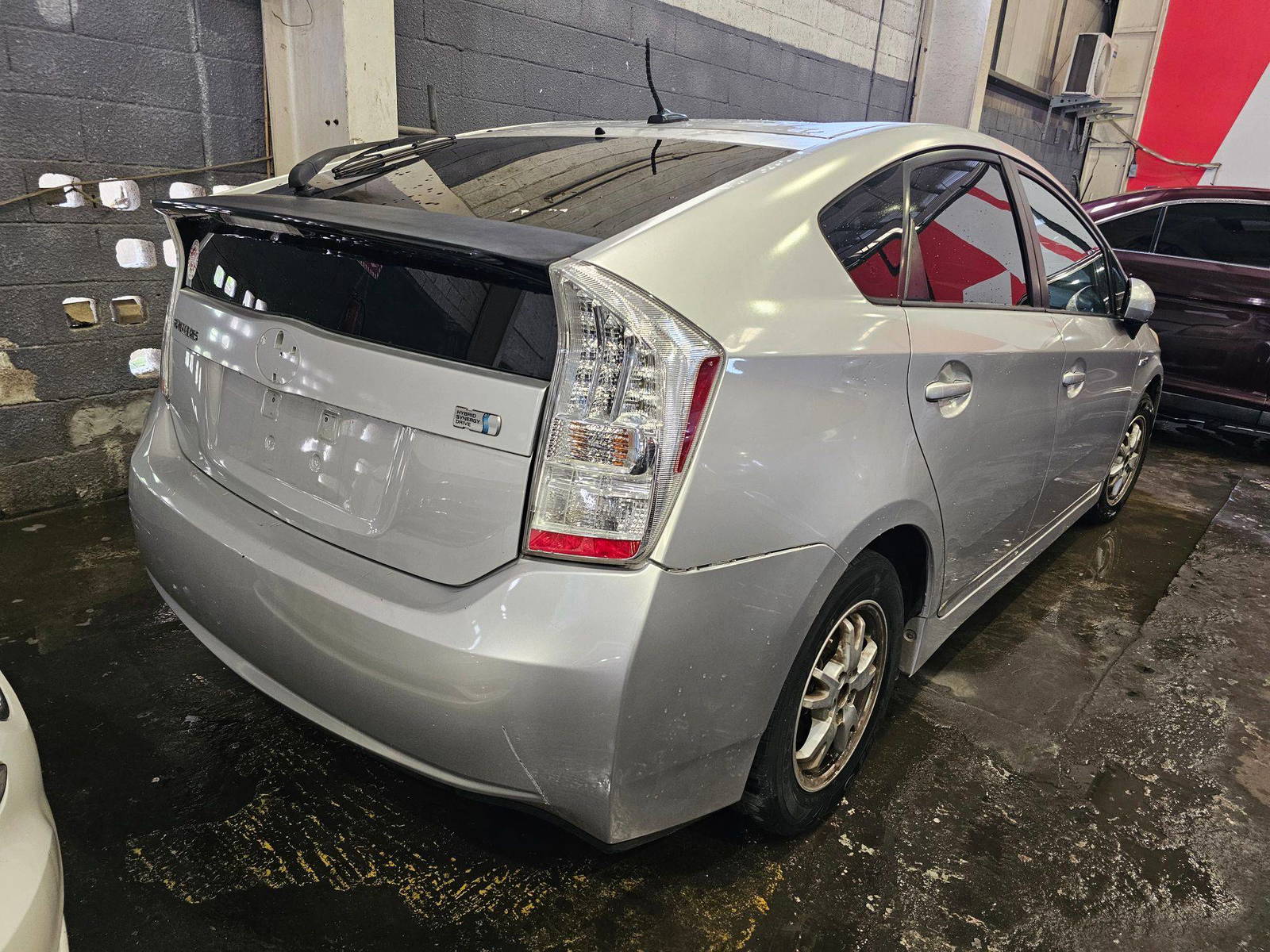 2010 TOYOTA PRIUS — 256366 Miles — Lot A5092335 — Main - Marhaba Auctions Used Cars - Image 4