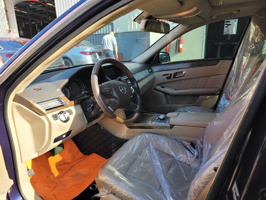 2010 MERCEDES BENZ E 350 — 162675 Miles — Lot AA213701 — Main - Marhaba Auctions Used Cars - Image 6