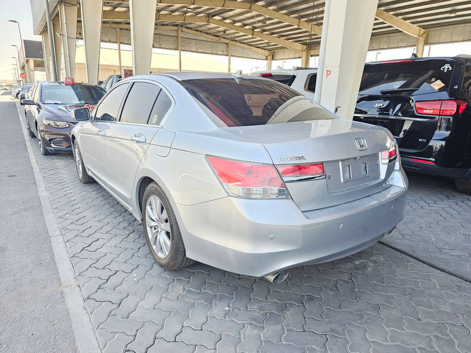 2011 HONDA ACCORD — 88297 KM — Lot C200990 — Souq - Marhaba Auctions Used Cars - Image 6