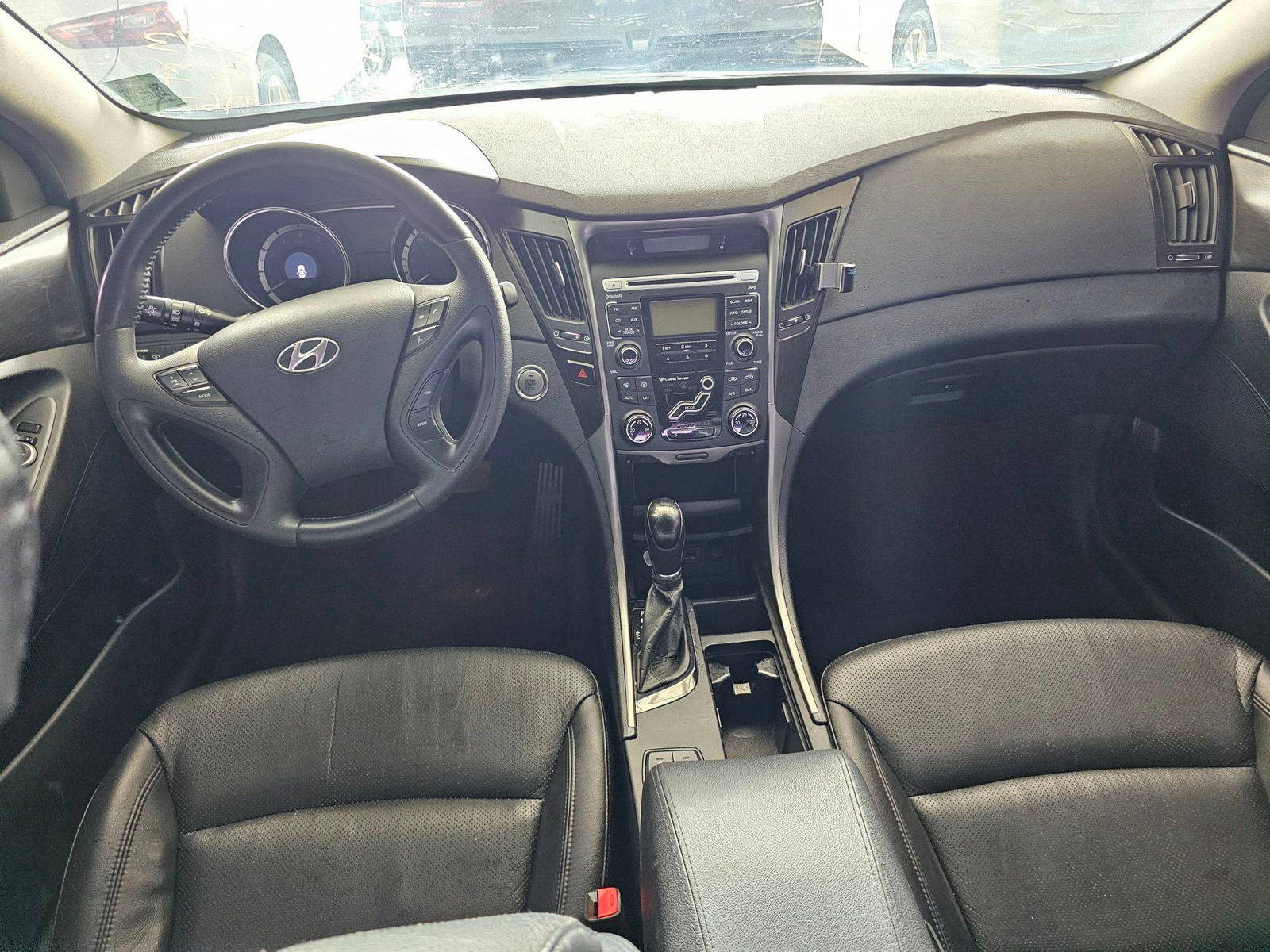 2012 HYUNDAI SONATA — 137685 KM — Lot 386226 — Souq - Marhaba Auctions Used Cars - Image 7