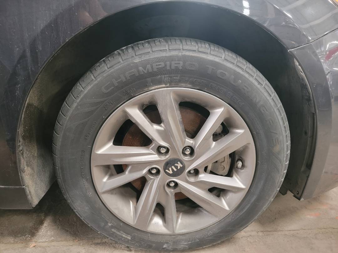 2019 KIA OPTIMA — 83378 Miles — Lot 37369914 - Marhaba Auctions Used Cars - Image 4