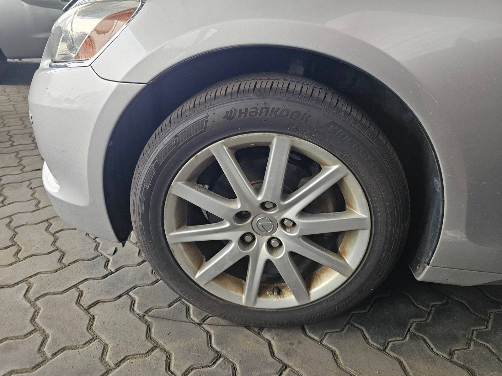 2006 LEXUS GS 300 — 295624 KM — Lot S365018419 — Souq - Marhaba Auctions Used Cars - Image 11